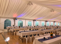 Dekoration großes Partyzelt