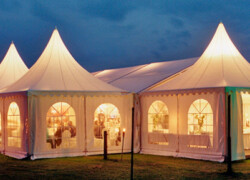 Exklusives beleuchtetes Pagodenzelt Exklusives beleuchtetes Pagodenzelt