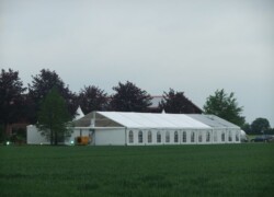 Exklusiv-Zelt mit transparenter Dachplane und Heizung Exklusiv-Zelt mit transparenter Dachplane und Heizung