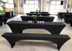 Detailansicht Garnituren mit schwarzer Husse